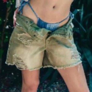 Urban Outfitters - Dropped Rise Distressed Shorts | Size 25